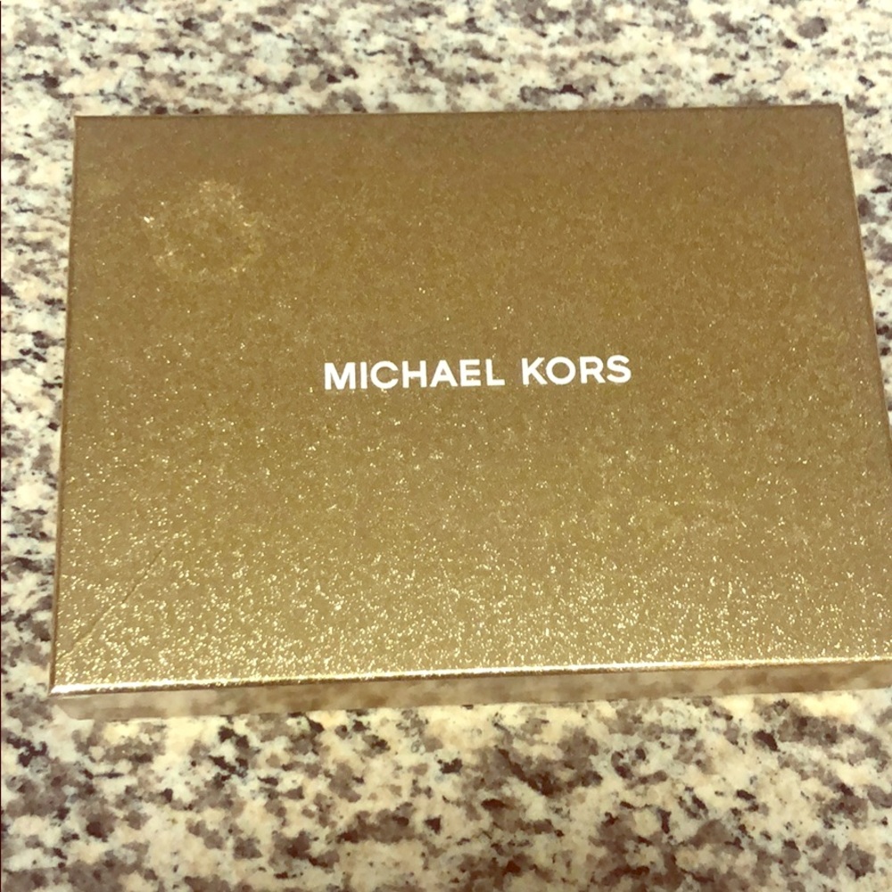 MK White scarf and beanie set